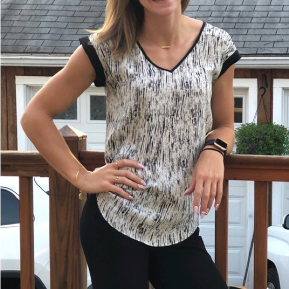 Express Black and white Blouse